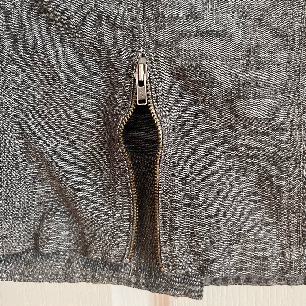 Gray Jacket Contemporary Style - Picture 4 of 8